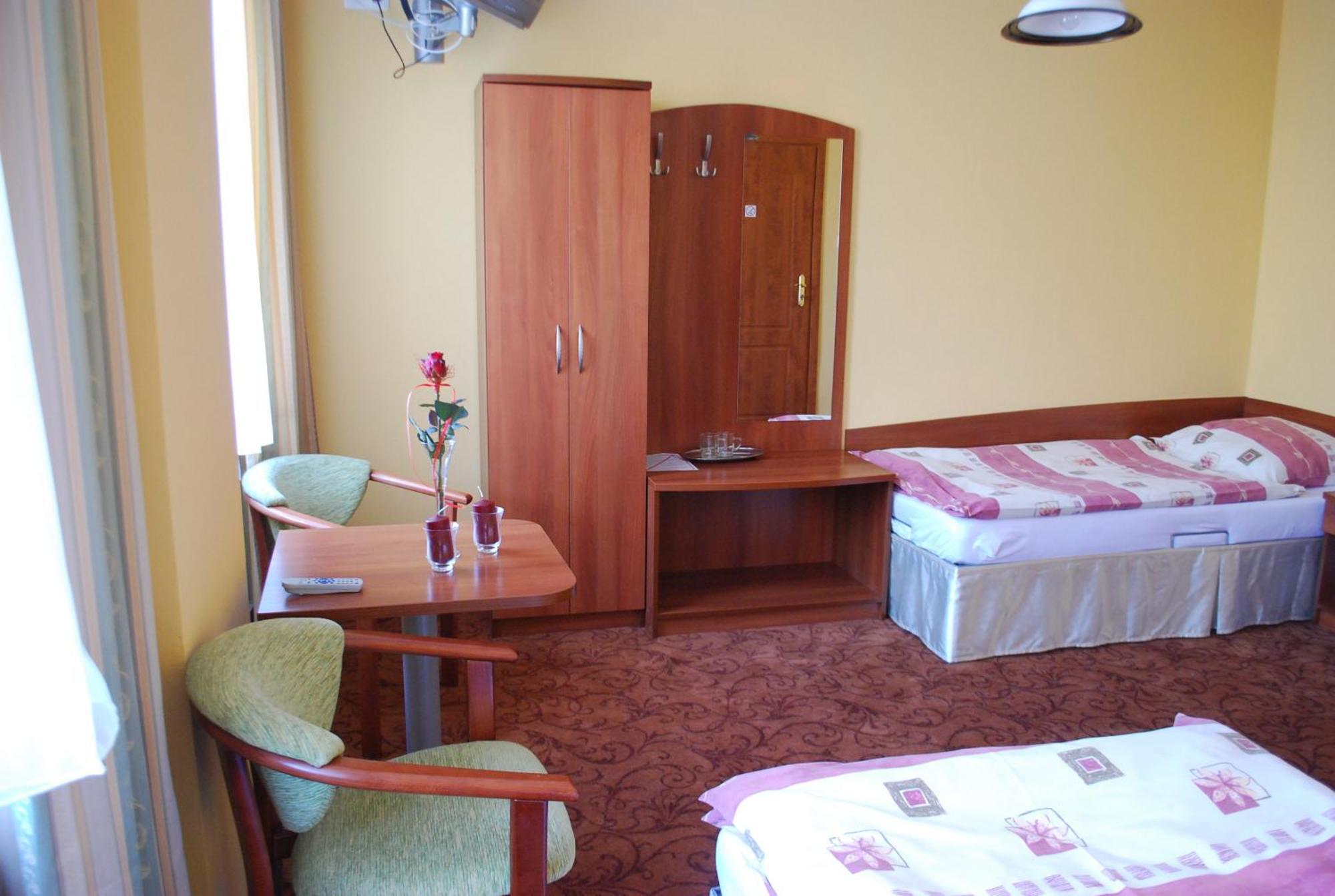 סלוביצה Hotel Anka מראה חיצוני תמונה