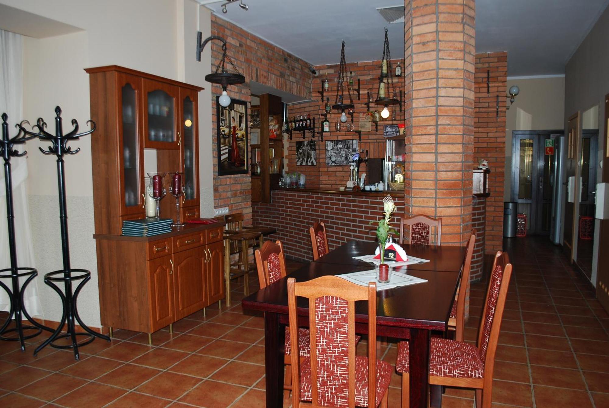 סלוביצה Hotel Anka מראה חיצוני תמונה